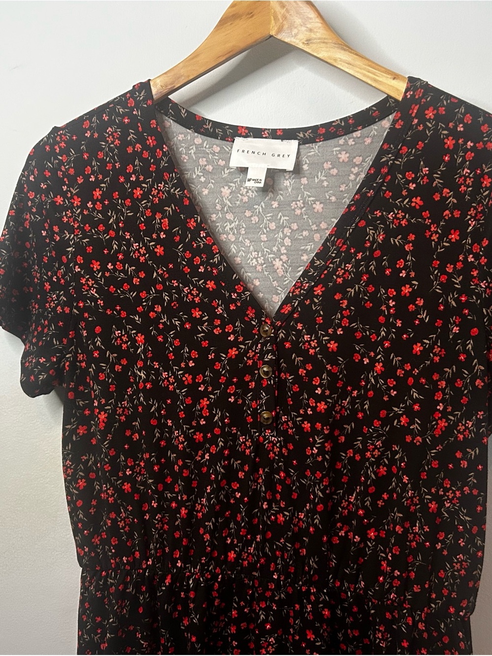 French Grey Black Short-Sleeve Floral V-Neck Minidress - Picture 2 of 7